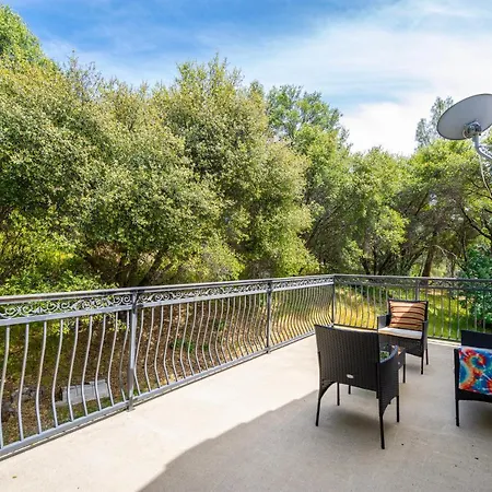 Mountain Majesty With Hot Tub, Pool Table, Generator, Ev Hookup Villa Oakhurst Exterior photo