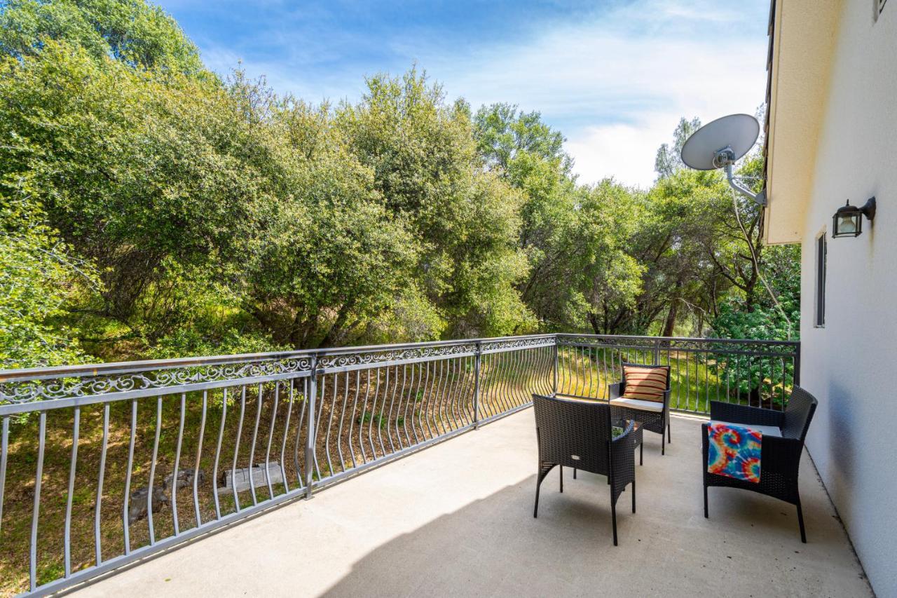 Mountain Majesty With Hot Tub, Pool Table, Generator, Ev Hookup Villa Oakhurst