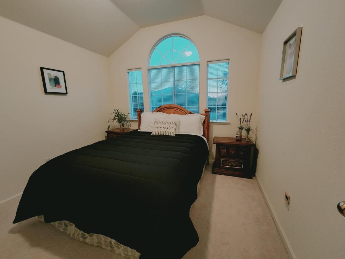 Mountain Majesty With Hot Tub, Pool Table, Generator, Ev Hookup Oakhurst