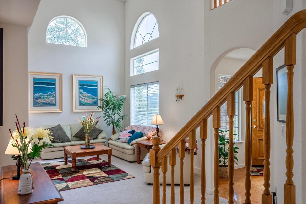 Villa Mountain Majesty With Hot Tub, Pool Table, Generator, Ev Hookup *