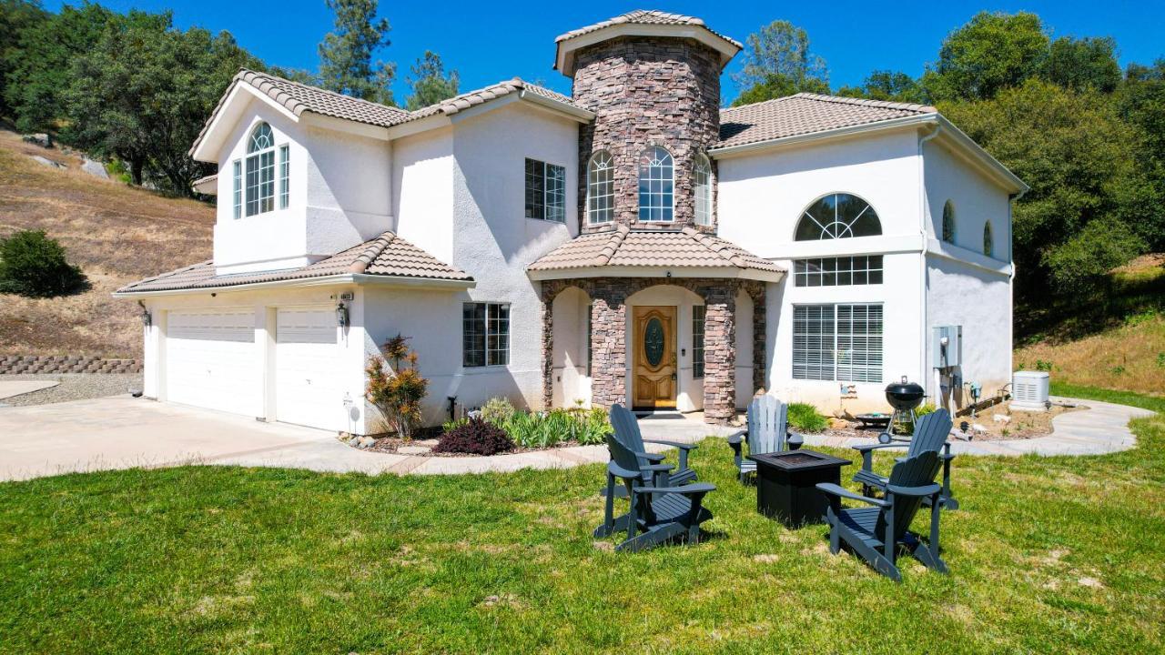 Villa Mountain Majesty With Hot Tub, Pool Table, Generator, Ev Hookup
