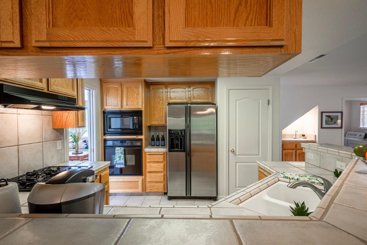 Villa Mountain Majesty With Hot Tub, Pool Table, Generator, Ev Hookup Oakhurst
